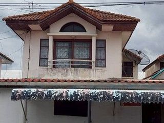 For sale 4 bedrooms townhouse in Khlong Luang, Pathum Thani
