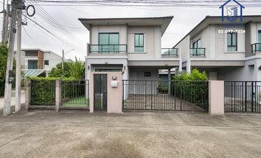 出售 3 卧室 独立屋 在 Khlong Luang, Pathum Thani