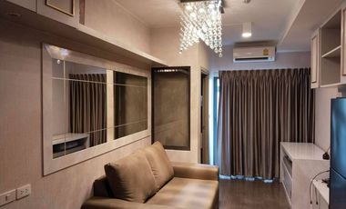 À louer 1 chambre condo à Phra Khanong, Bangkok