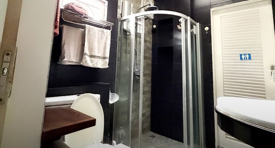 Haus zum Kauf mit 3 Zimmer in Bang Khen, Bangkok