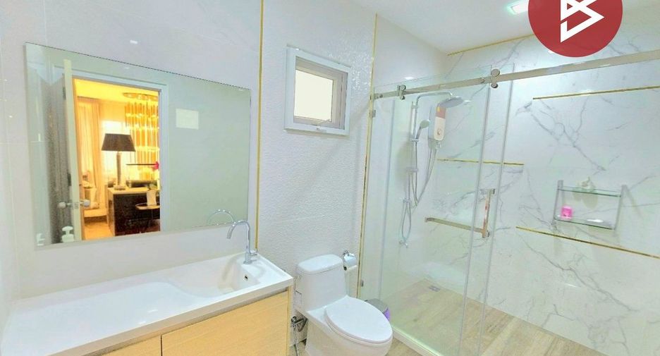 Haus zum Kauf mit 4 Zimmer in Nakhon Chai Si, Nakhon Pathom