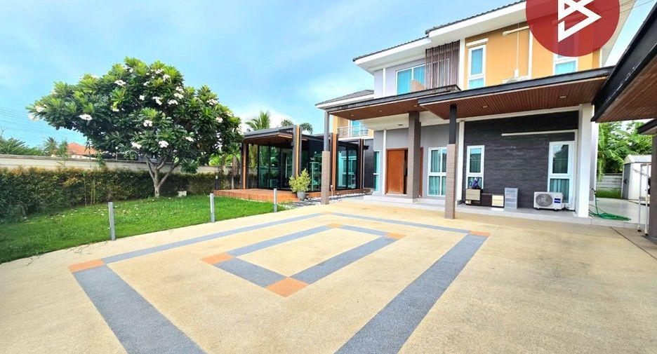 Haus zum Kauf mit 4 Zimmer in Nakhon Chai Si, Nakhon Pathom