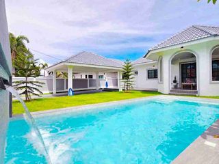 Haus zum Kauf mit 4 Zimmer in Bang Lamung, Chonburi