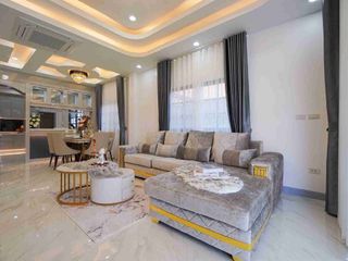 Haus zum Kauf mit 4 Zimmer in Bang Lamung, Chonburi