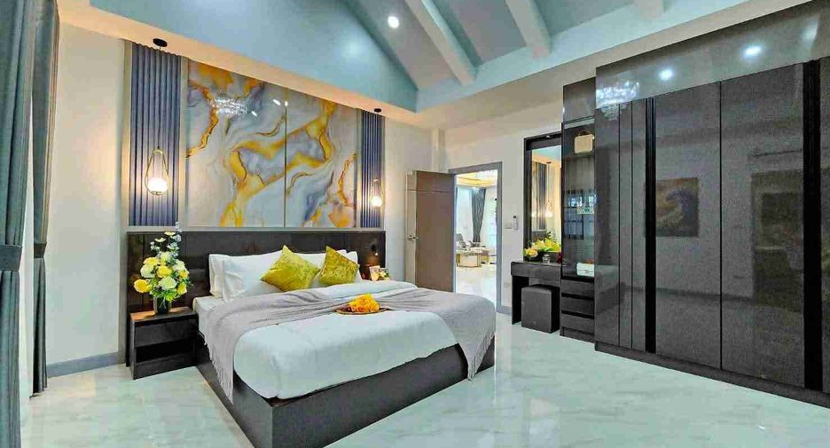 Haus zum Kauf mit 4 Zimmer in Bang Lamung, Chonburi