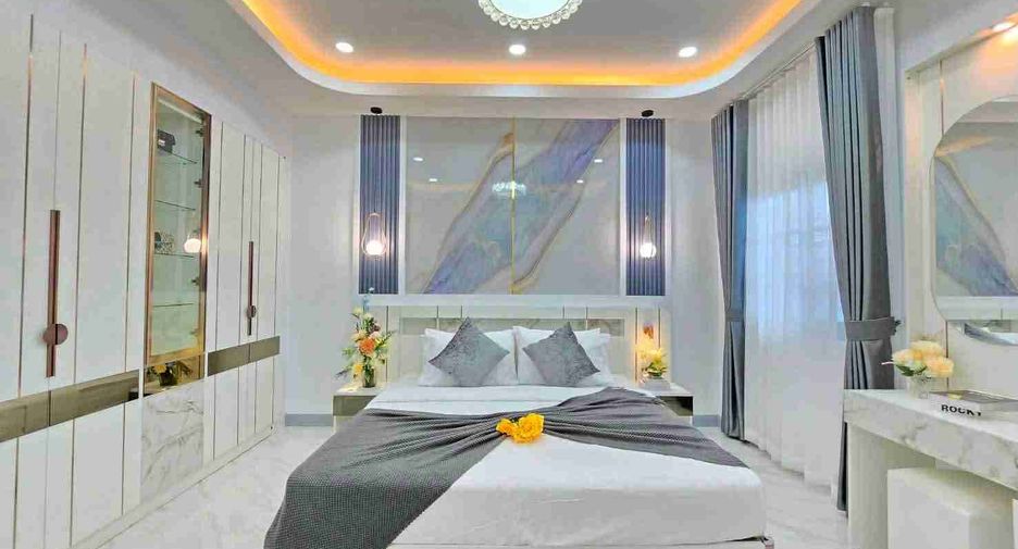 Haus zum Kauf mit 4 Zimmer in Bang Lamung, Chonburi