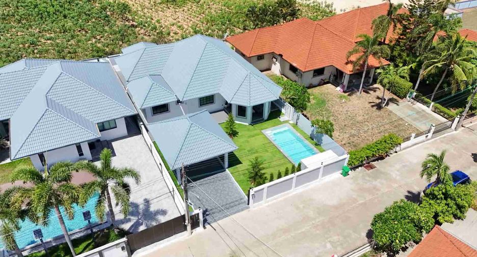 Haus zum Kauf mit 4 Zimmer in Bang Lamung, Chonburi