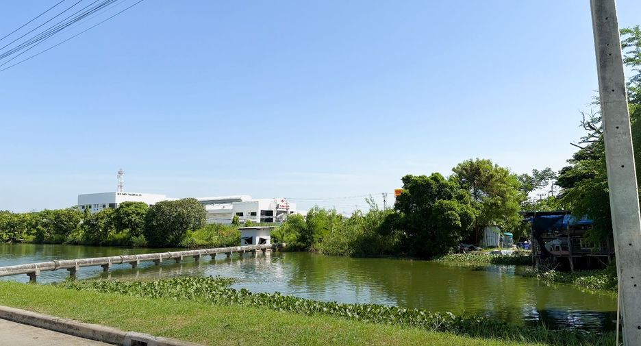For sale 3 bedrooms house in Prawet, Bangkok