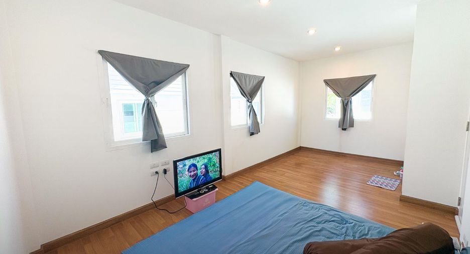 For sale 3 bedrooms house in Prawet, Bangkok