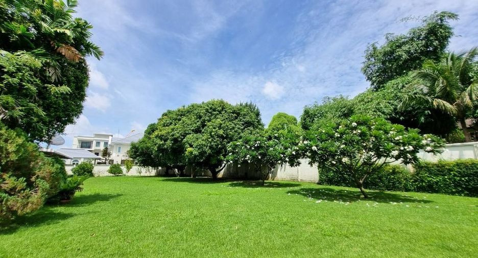 Casa en venta de estudio en Bangkok Noi, Bangkok