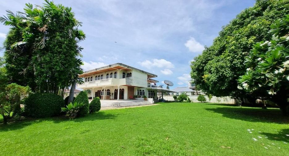 Casa en venta de estudio en Bangkok Noi, Bangkok