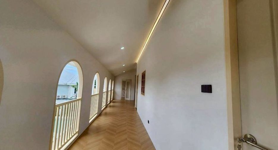 Villa en venta de 6 habitaciones en Doi Saket, Chiang Mai