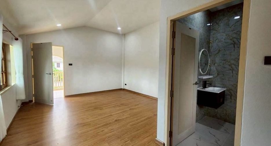 Villa en venta de 6 habitaciones en Doi Saket, Chiang Mai