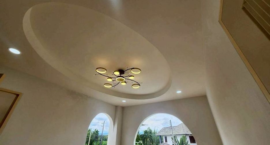 Villa en venta de 6 habitaciones en Doi Saket, Chiang Mai