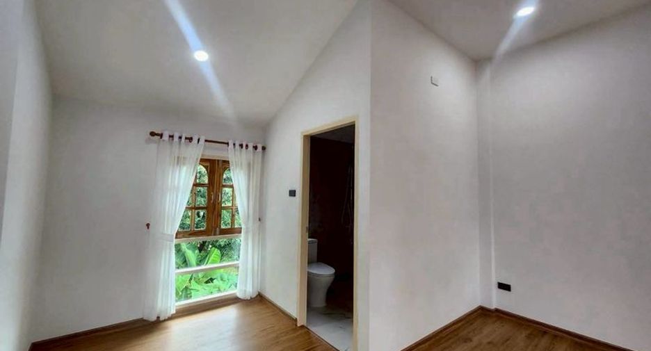 Villa en venta de 6 habitaciones en Doi Saket, Chiang Mai
