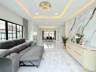 Casa en venta de 4 habitaciones en Khlong Sam Wa, Bangkok