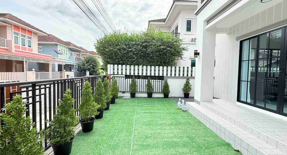 Casa en venta de 4 habitaciones en Khlong Sam Wa, Bangkok