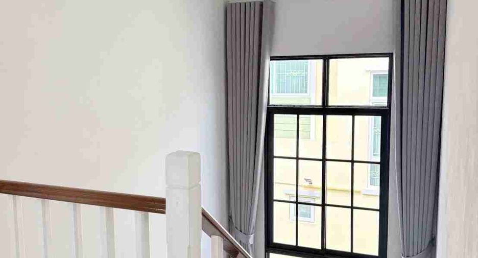 Casa en venta de 4 habitaciones en Khlong Sam Wa, Bangkok