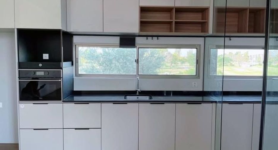 Wohnung zur Miete mit 3 Zimmer in Saphan Sung, Bangkok