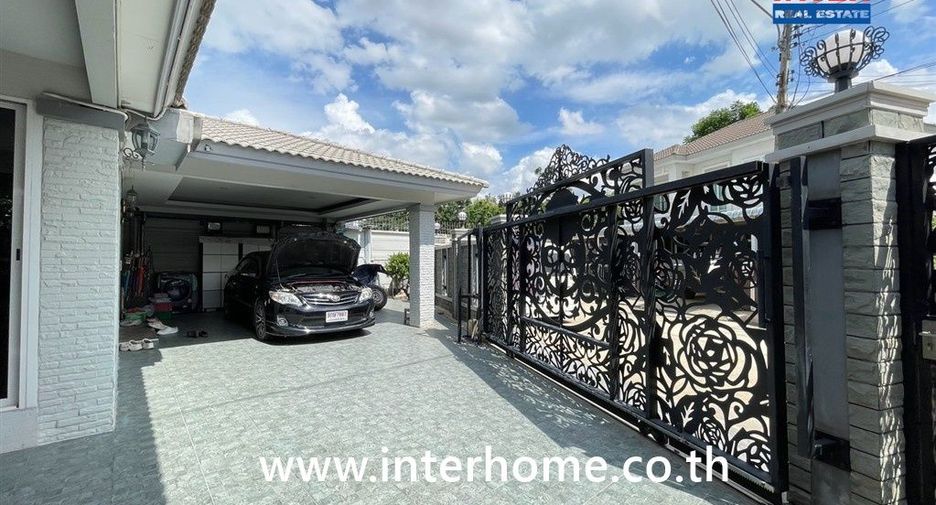 Haus zum Kauf mit 4 Zimmer in Mueang Pathum Thani, Pathum Thani