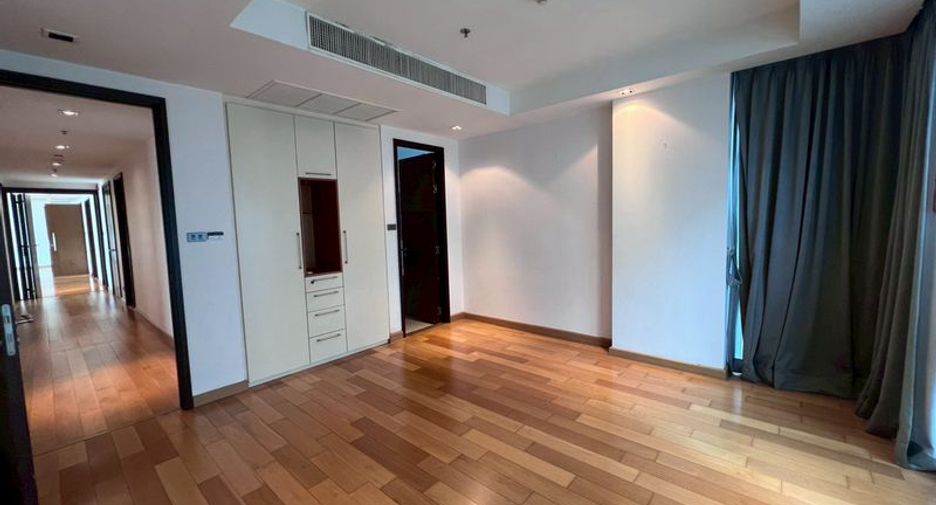ขาย และ ให้เช่า 4 ห้องนอน คอนโด ใน คลองเตย, กรุงเทพฯ