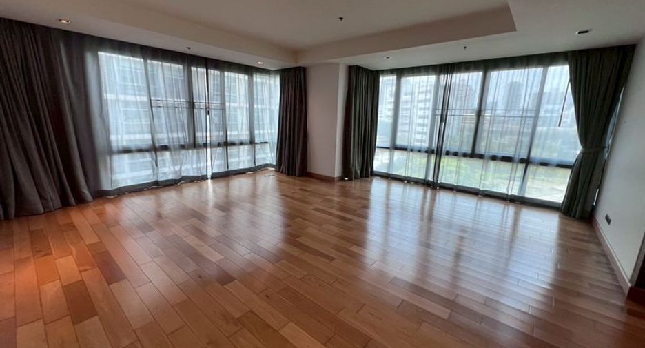 ขาย และ ให้เช่า 4 ห้องนอน คอนโด ใน คลองเตย, กรุงเทพฯ