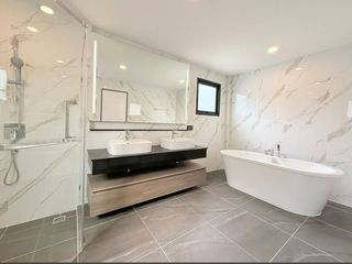 For rent 5 bedrooms condo in Bang Phli, Samut Prakan