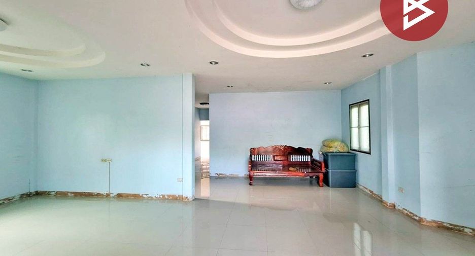 For sale 3 bedrooms house in Mueang Suphanburi, Suphan Buri