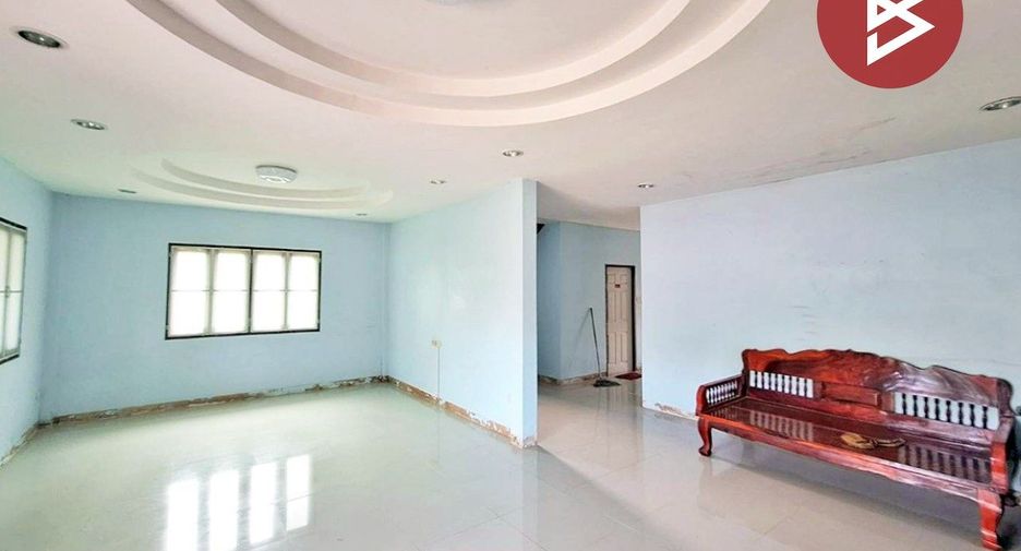 For sale 3 bedrooms house in Mueang Suphanburi, Suphan Buri
