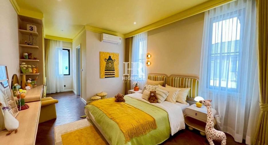 For rent 4 bedrooms villa in Bang Lamung, Chonburi
