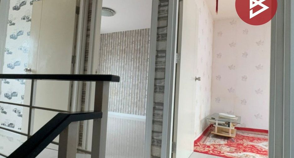 Casa adosada en venta de 3 habitaciones en Mueang Pathum Thani, Pathum Thani