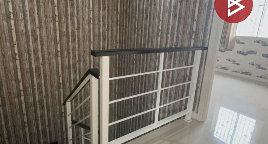 Casa adosada en venta de 3 habitaciones en Mueang Pathum Thani, Pathum Thani