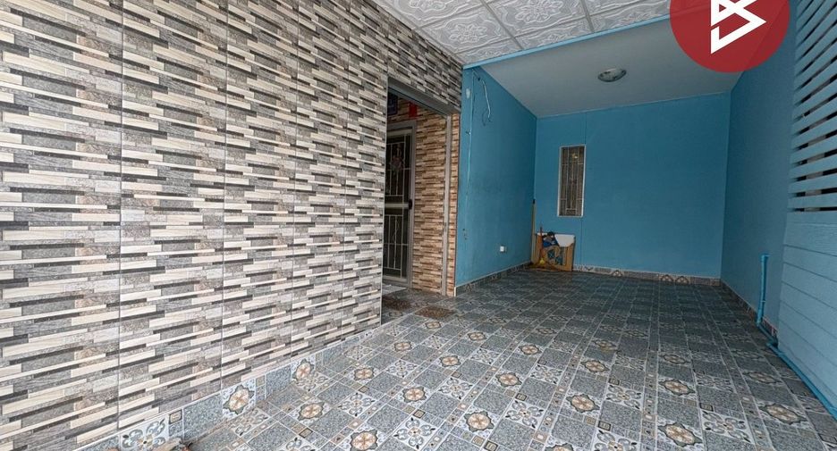Casa adosada en venta de 3 habitaciones en Mueang Pathum Thani, Pathum Thani