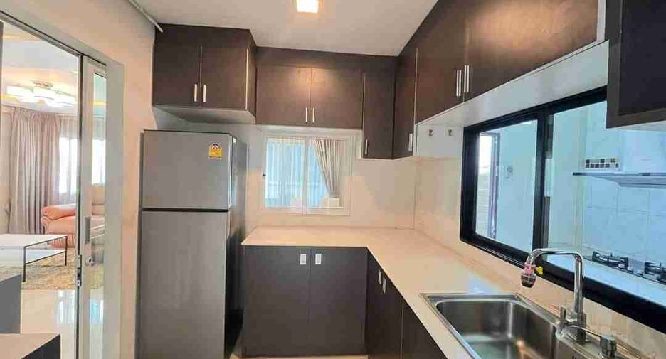 For rent 3 bedrooms house in Bang Lamung, Chonburi