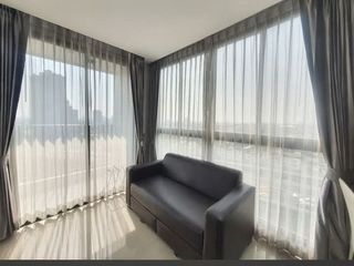 Wohnung zur Miete mit 1 Zimmer in Bang Rak, Bangkok