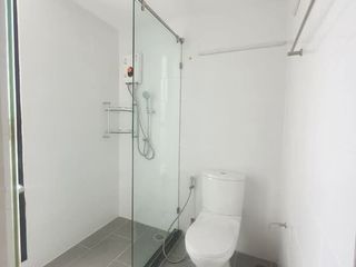 Wohnung zur Miete mit 1 Zimmer in Bang Rak, Bangkok