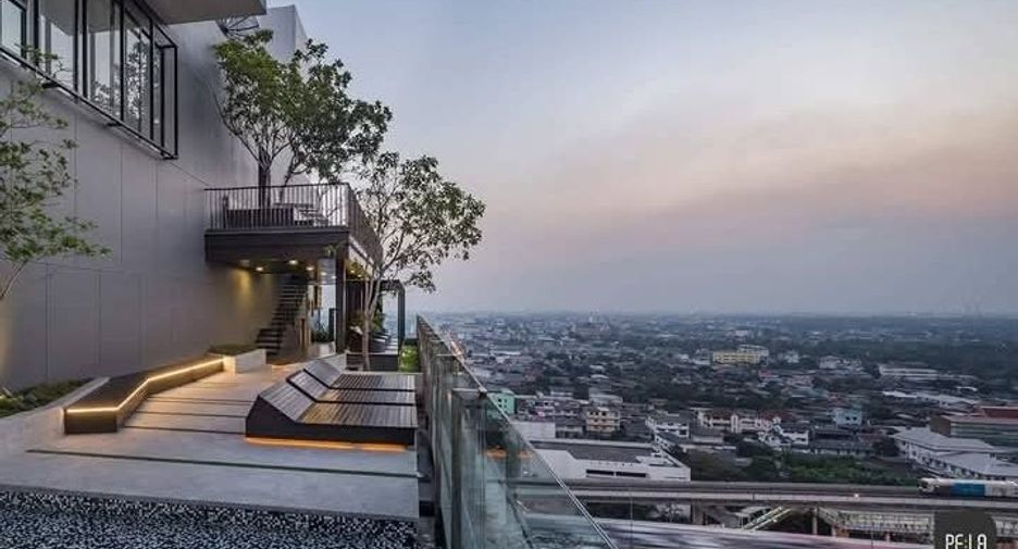 Wohnung zur Miete mit 1 Zimmer in Bang Rak, Bangkok
