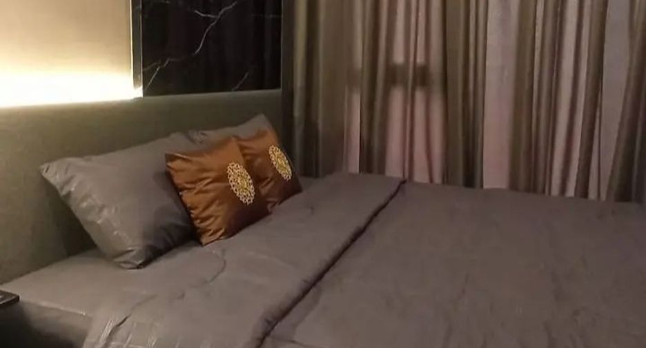 Wohnung zur Miete mit 1 Zimmer in Bang Rak, Bangkok