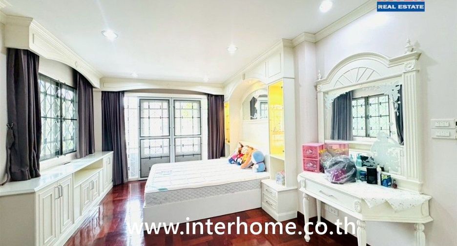 À vendre 3 chambres maison à Thung Khru, Bangkok