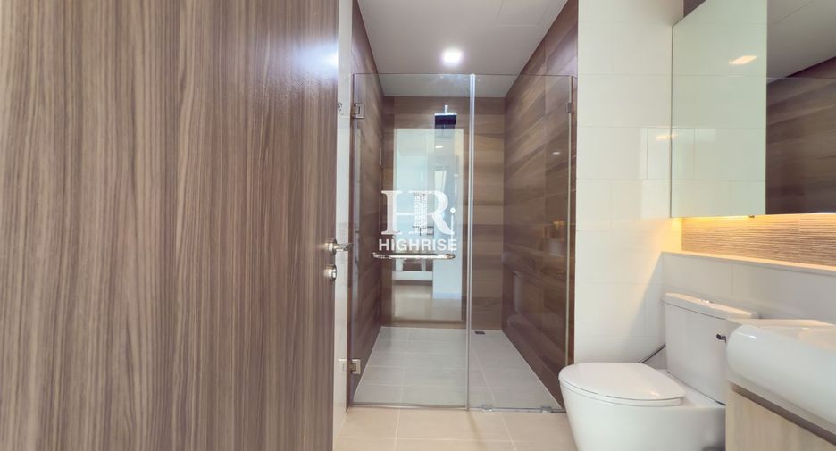 For rent 3 bedrooms condo in Bang Saray, Pattaya