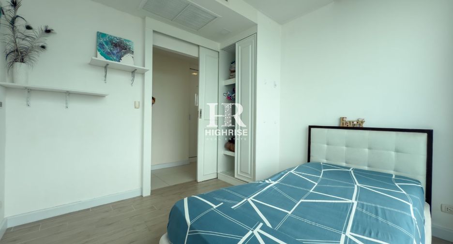 For rent 3 bedrooms condo in Bang Saray, Pattaya