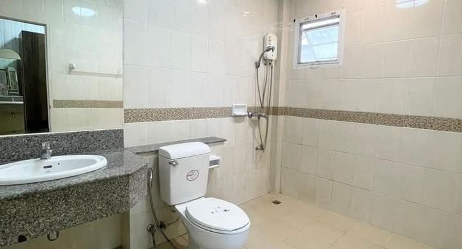 For rent 3 ベッドルーム condo in Bang Phli, Samut Prakan
