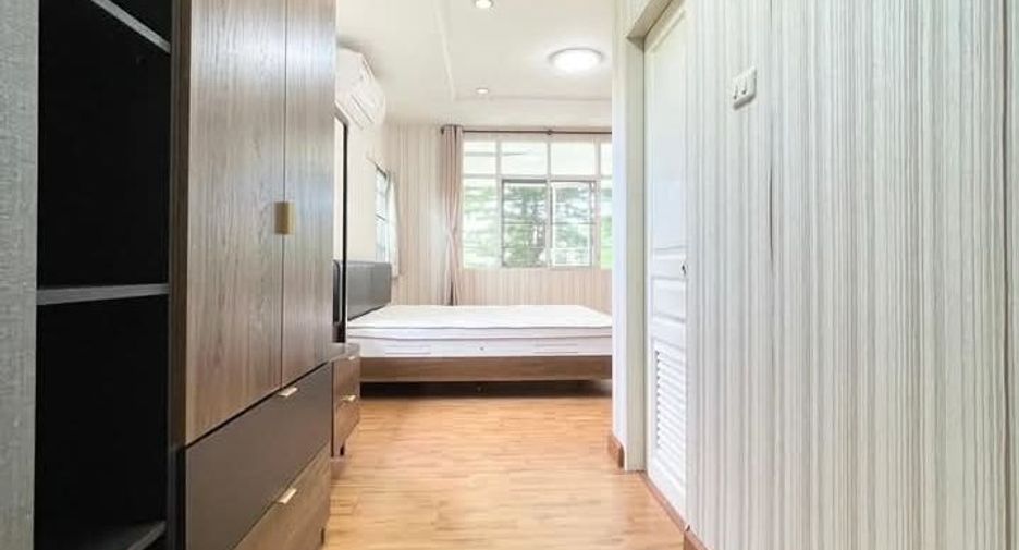 For rent 3 ベッドルーム condo in Bang Phli, Samut Prakan