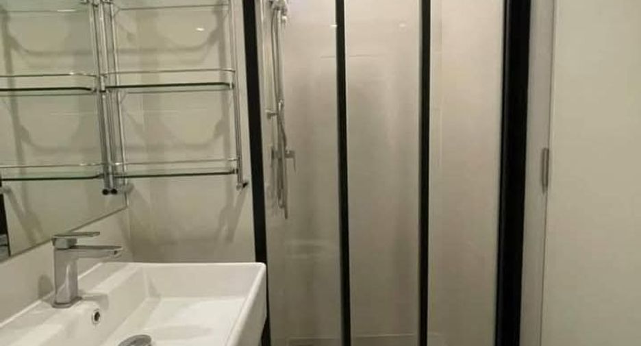 Wohnung zur Miete mit 1 Zimmer in Khlong Toei, Bangkok
