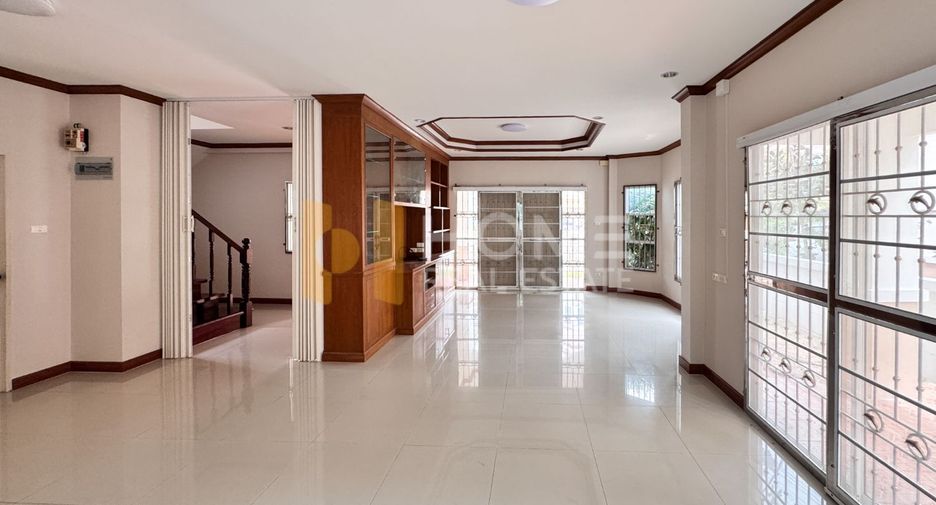 For sale 3 ベッドルーム house in Mueang Chon Buri, Chonburi