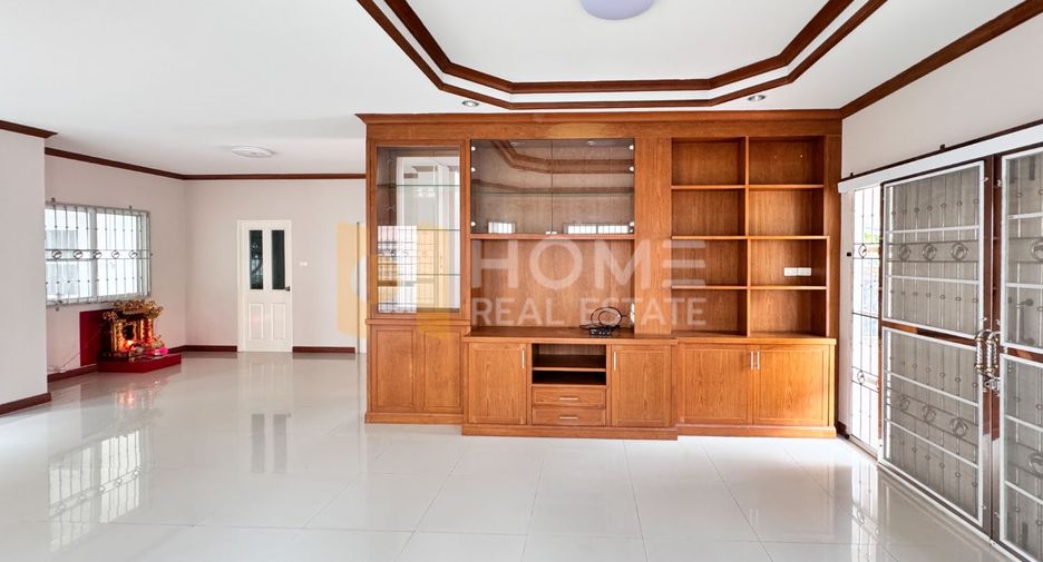 For sale 3 ベッドルーム house in Mueang Chon Buri, Chonburi