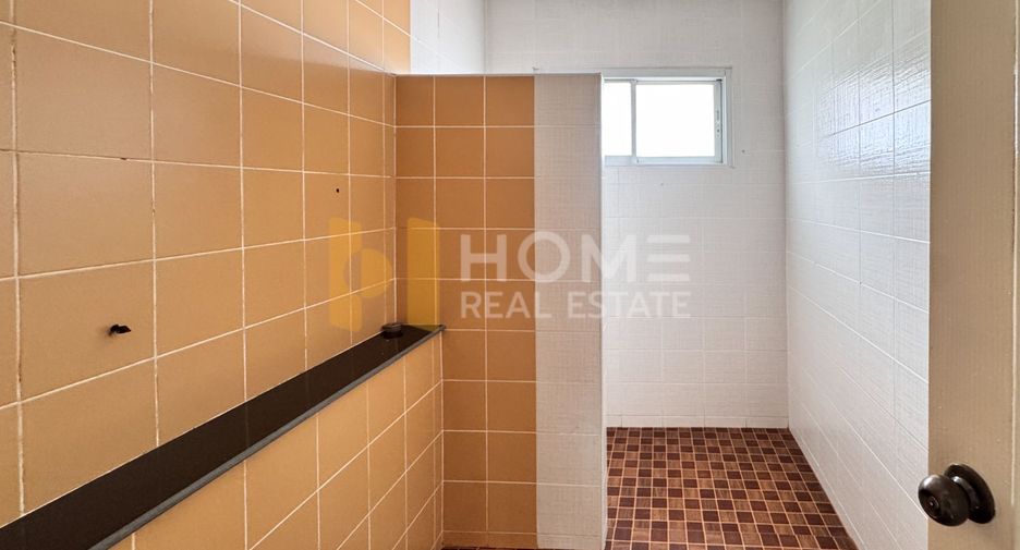 For sale 3 ベッドルーム house in Mueang Chon Buri, Chonburi