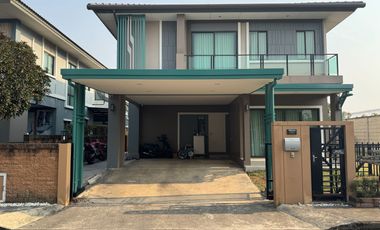 Casa en venta de 3 habitaciones en Suan Luang, Bangkok