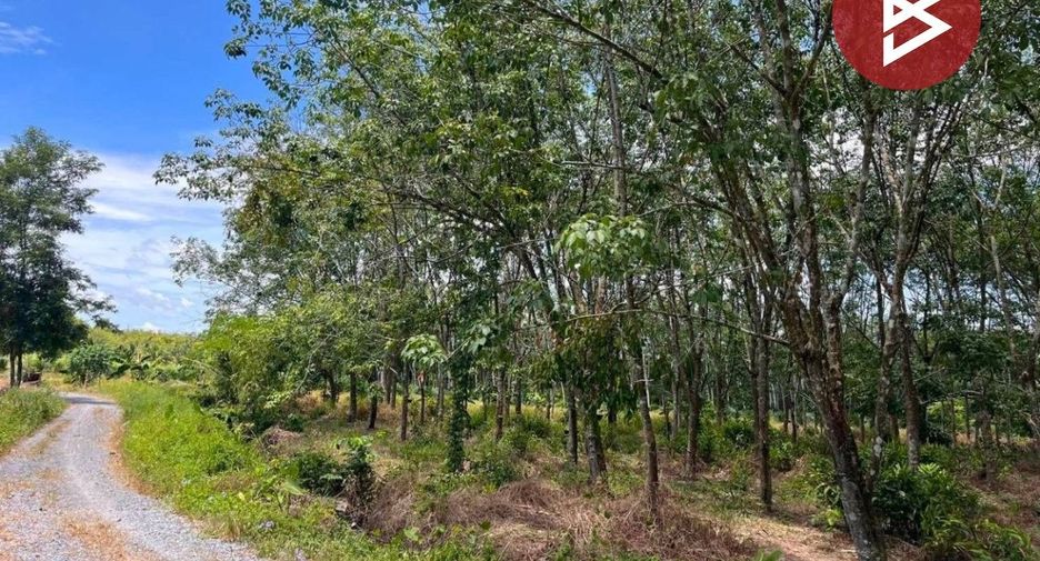 Terreno en venta en Phra Phrom, Nakhon Si Thammarat