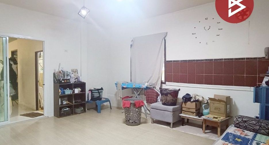 For sale 4 bedrooms house in Mueang Chanthaburi, Chanthaburi